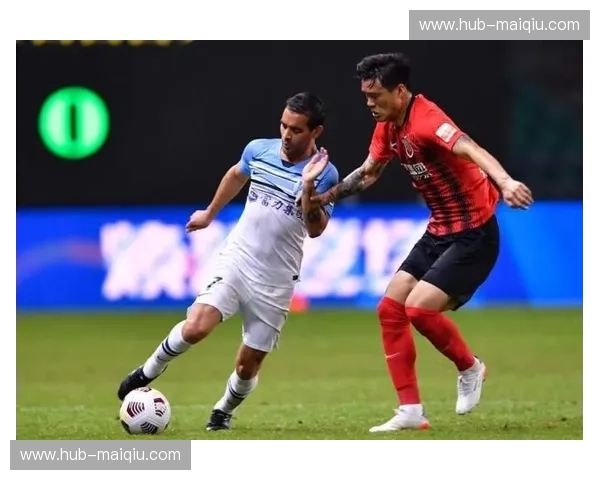 英乙红黄牌：激情边缘的裁判与战争艺术